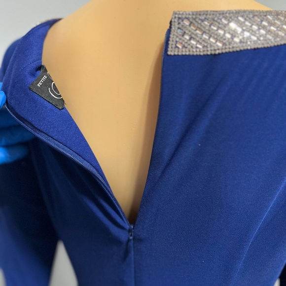 Alex Evenings Elegant Embellished Keyhole Bateau Neckline Royal Blue Gown 8P - Picture 6 of 11